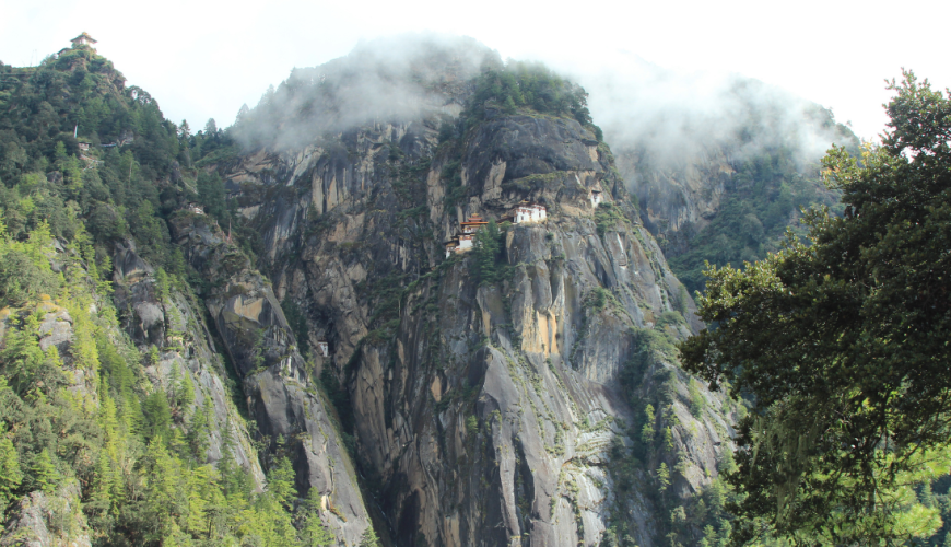 10 things to bring for hiking to Paro Taktsang (Tiger’s Nest), one of Bhutan’s most iconic and sacred mountain trails: